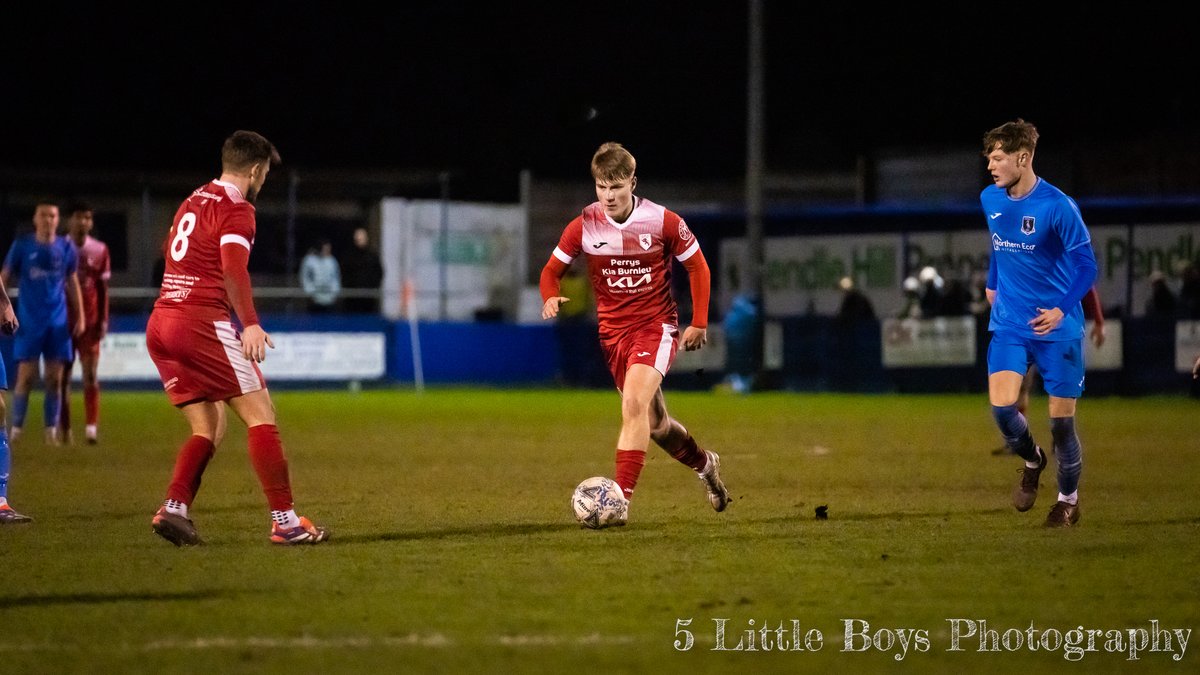 Colne_FC's tweet image. 🚨 Squad News!

We’re delighted to say that Conor High is joining us on a full-time basis!

Andy: "He's been great while on dual registration, so I’m delighted he’s staying—especially with interest from higher up the pyramid."

Conor scored at Padiham on Tuesday—more to come! ⚽