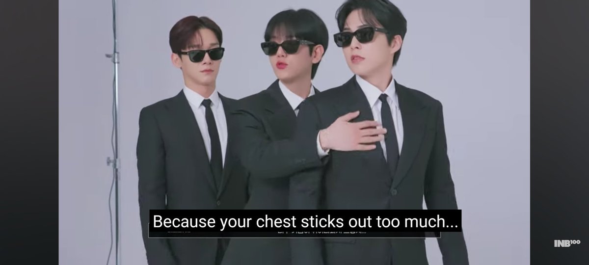 استف هی می‌گفت سینتو بده داخل
چیکار میشه کرد میمی های بچم بزرگه 😓

#XIUMIN <a href="/XIUMIN_INB100/">XIUMIN_official</a>