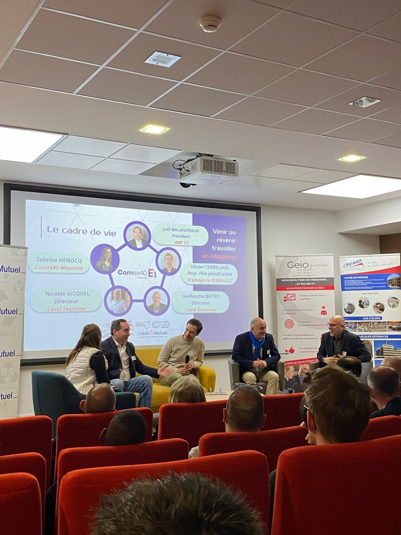 👉<a href="/BalandraudJoel/">Balandraud Joel</a> à l’invitation de Bruno Lucas et de <a href="/LadureeR/">Ladurée Jean-René</a> intervenait hier soir à la réunion du COMEX40 du <a href="/Medef53/">MEDEF Mayenne</a> sur le thème  « Venir ou revenir travailler en Mayenne »
#Attractivité <a href="/lamayenne/">La Mayenne, le Département</a> <a href="/laval_economie/">Laval Économie</a> <a href="/Laval_la_Ville/">Laval la Ville</a>