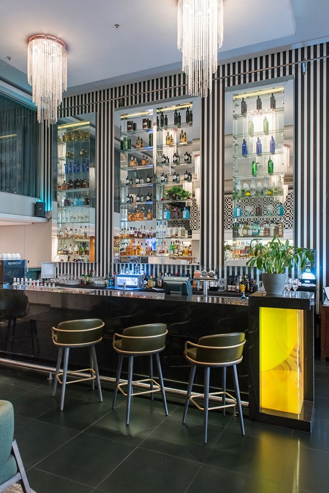 DoubleTree by Hilton Cape Town Upper Eastside (@doubletreecpt) on Twitter photo Good vibes, great food, and the fuel you need for an epic weekend ahead. 🍷🌟 #FuelGoodFriday 
COMPLIMENTARY WIFI & FREE PARKING! 
We are open from 06:30 to 23:00! Walk-ins are welcome, or book through DinePlan: dineplan.com/widgetframe/V5… 
#Restaurant #Woodstock #capetown Good vibes, great food, and the fuel you need for an epic weekend ahead. 🍷🌟 #FuelGoodFriday 
COMPLIMENTARY WIFI & FREE PARKING! 
We are open from 06:30 to 23:00! Walk-ins are welcome, or book through DinePlan: dineplan.com/widgetframe/V5… 
#Restaurant #Woodstock #capetown