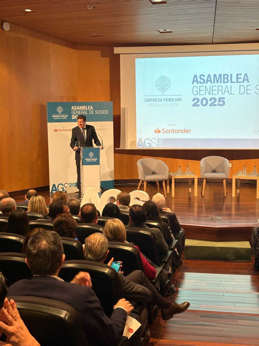 Empresa Familiar CyL tweet media