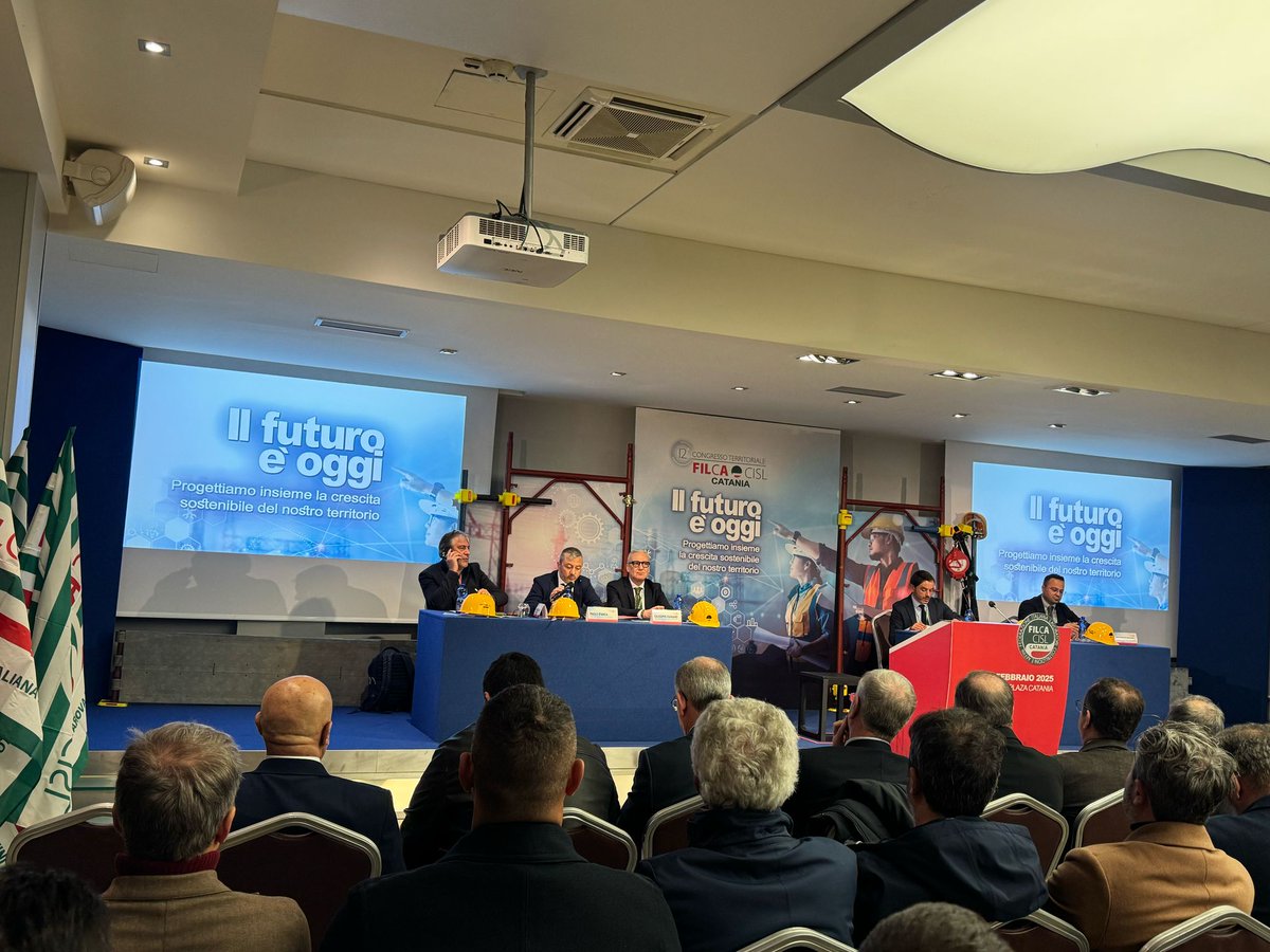 Al via con la relazione del SG Giuseppe Famiano il XII Congresso Filca #Catania, con la partecipazione di oltre 250 persone. Presenti il SG agg. Filca naz.le Ottavio De Luca, il SG Paolo D'Anca (Filca #Sicilia) e l'europarlamentare Marco Falcone. 
#IlCoraggiodellaPartecipazione