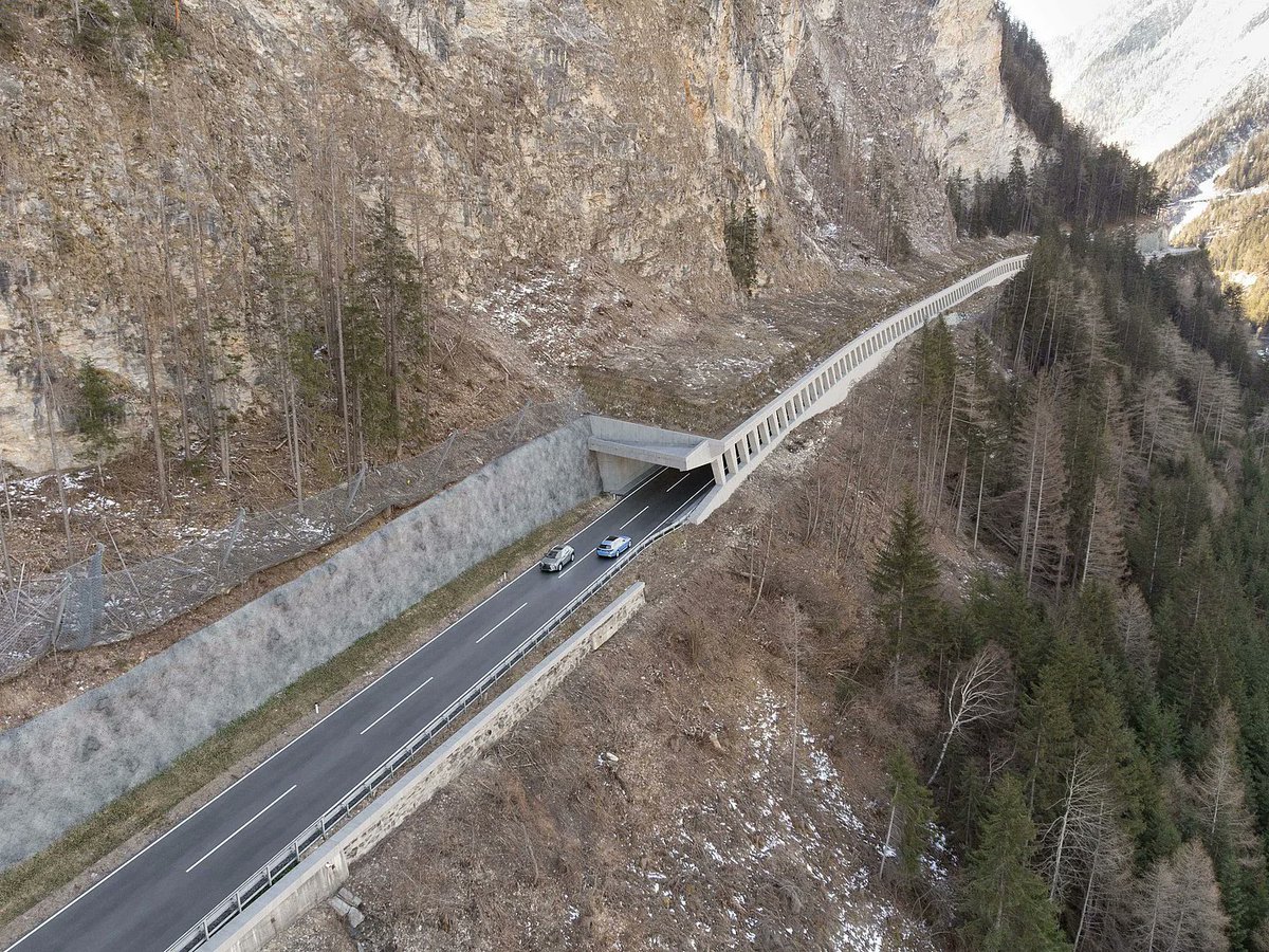 unserlandtirol's tweet image. Bauarbeiten für Kanzelgalerie starten: Sperre der B 180 #Reschenstraße zwischen #Pfunds und #Nauders von 10. März bis 2. Mai aufgrund von Spreng-, Bohr- und Abtragsarbeiten #inTirol tirol.gv.at/presse/meldung…