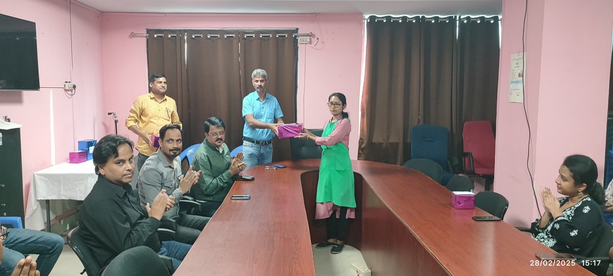 Food Corporation of India Assam (@assamfci) on Twitter photo Honoring those who keep our surroundings clean! 🧹 During the Swachhata Pakhwada 2025 closing ceremony at the Regional Office on 28.02.2025, Assam, safai workers were felicitated with gifts as a token of gratitude for their invaluable service. #SwachhBharat 🚮<a href="/fci_india/">Food Corporation of India</a> <a href="/fci_ne/">Food Corporation of India, Zonal Office(NE)</a> Honoring those who keep our surroundings clean! 🧹 During the Swachhata Pakhwada 2025 closing ceremony at the Regional Office on 28.02.2025, Assam, safai workers were felicitated with gifts as a token of gratitude for their invaluable service. #SwachhBharat 🚮<a href="/fci_india/">Food Corporation of India</a> <a href="/fci_ne/">Food Corporation of India, Zonal Office(NE)</a>