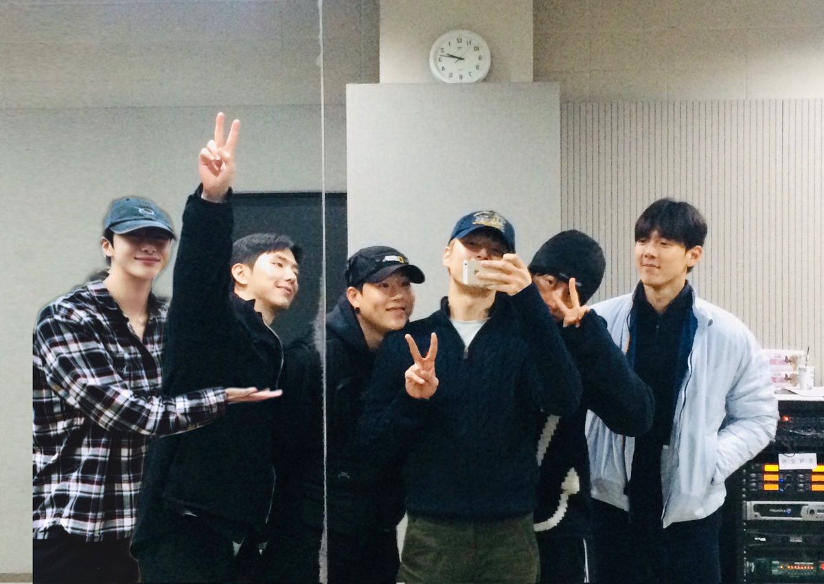 Hyungwonu da ekledim yoksa kalbim dayanamazdı😭😭😭