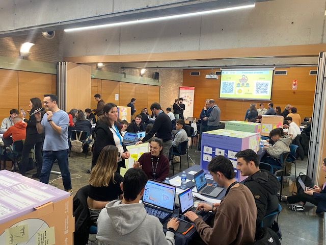 El passat dimarts 25, la sala Genius del Palau de Congressos de Tarragona va ser l’escenari del tercer FP Challenge Tarragona Ciutat, una iniciativa impulsada per la Direcció General de la Formació Professional de la Generalitat de Catalunya.  buff.ly/4i3OaAL
