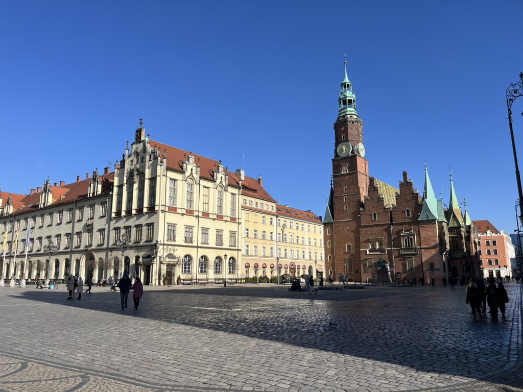 Guillaume Vives (@vivesgui) on Twitter photo Had an amazing time visiting the Chemistry Department <a href="/WCh_UWr/">UNIWROC Chemistry</a> <a href="/uniwroc/">UNIWROC</a> and exploring the beautiful city of Wrocław! Huge thanks to <a href="/SzyszkoBart/">Bartosz Szyszko</a> for the kind invitation and warm welcome. Had an amazing time visiting the Chemistry Department <a href="/WCh_UWr/">UNIWROC Chemistry</a> <a href="/uniwroc/">UNIWROC</a> and exploring the beautiful city of Wrocław! Huge thanks to <a href="/SzyszkoBart/">Bartosz Szyszko</a> for the kind invitation and warm welcome.