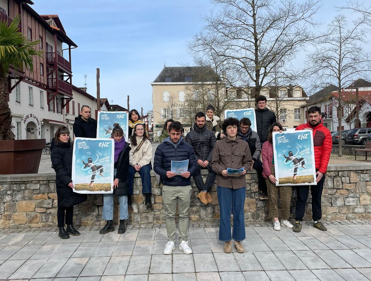 🔊EHZ festibalak aurtengo edizioa aurkeztu du. Ekainaren 27tik 29ra iraganen da Arberatze-Zilhekoan.

👂euskalirratiak.eus/15653-ehz-fest…