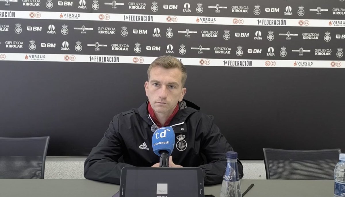 ⚽️ Albert Carbó: “90 minutuetan lehiatzea izanen da partidu honen gakoa”

<a href="/REALUNIONCIRUN/">Real Unión Club Irun</a>|ek bertze euskal derbi bat jokatuko du asteburu honetan. Amorebieta bisitatuko du talde txuribeltzak, bihar (martxoaren 1ean), 20:00etan

<a href="/antxetairratia/">Antxeta Irratia</a> 

📝kiroletik.eus/albisteak/albe…