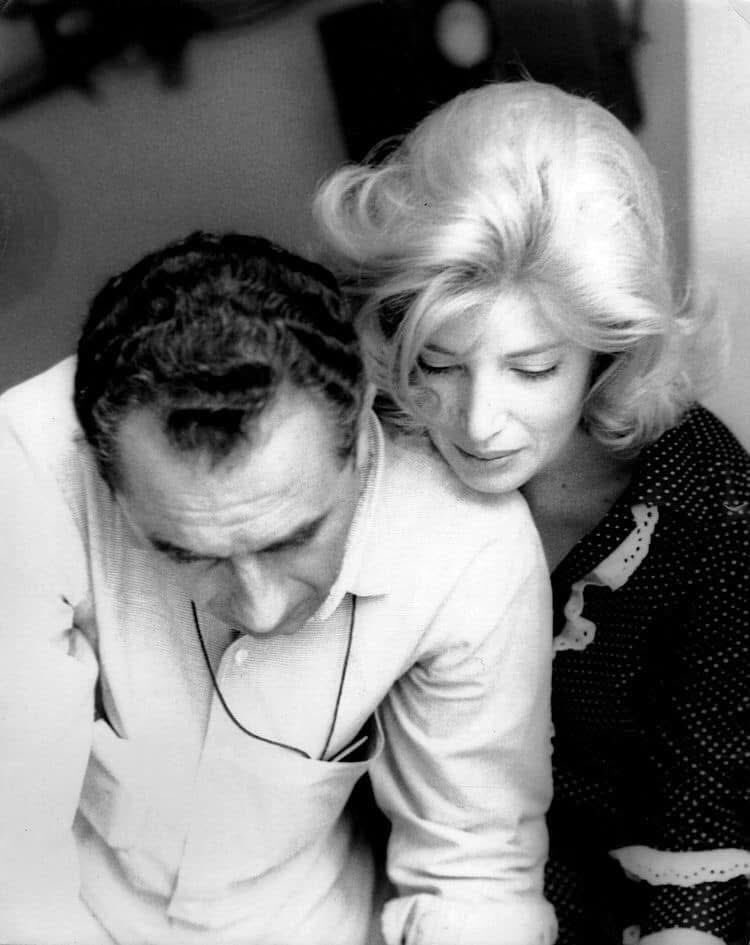“La solitudine è la mancanza di parole intorno a noi.”

Monica Vitti e Michelangelo Antonioni, 1960
