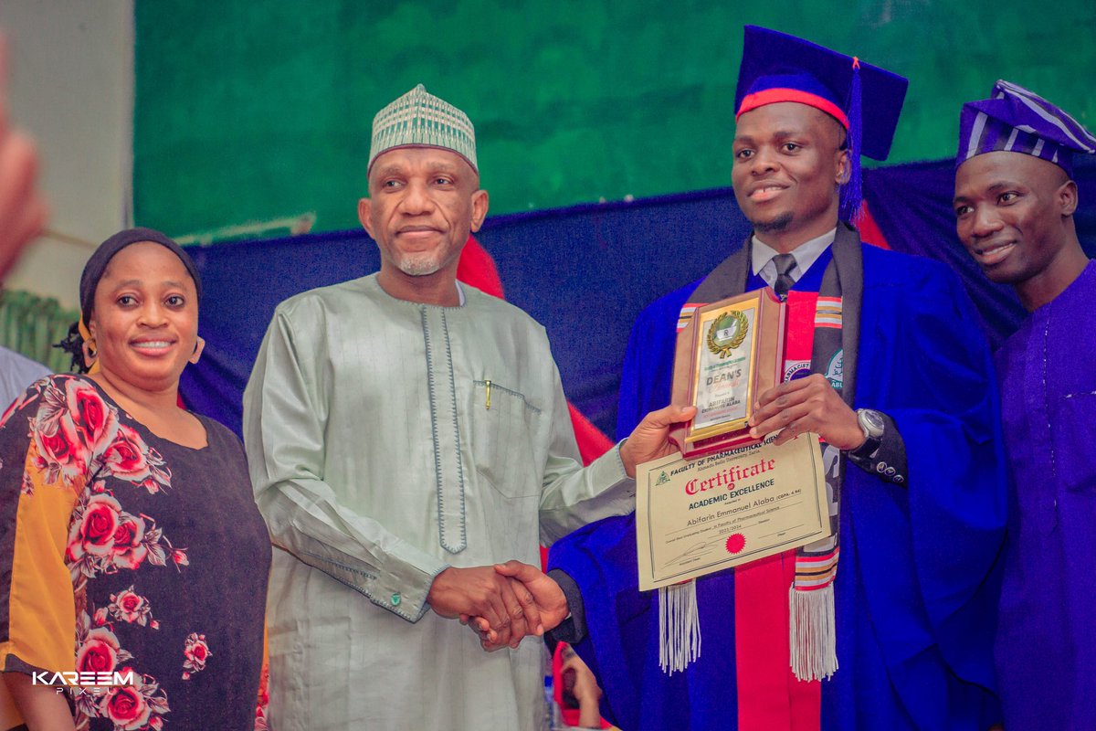 emma_abifarin's tweet photo. OFFICIALLY A PHARMACIST! ⚕️🔥

On February 19, 2025, I was inducted into the Pharmacy Profession by the Pharmacy Council of Nigeria (PCN) during our Induction and Oath-Taking Ceremony—a defining moment in this journey of purpose and impact! https://t.co/n6nTGqPcyJ