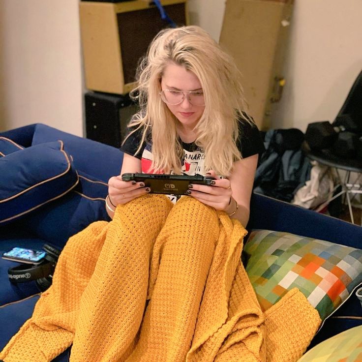 За революциями, которые устраивают мои детища, наблюдаю как-то так.
Мои умнички🥹 так держать!