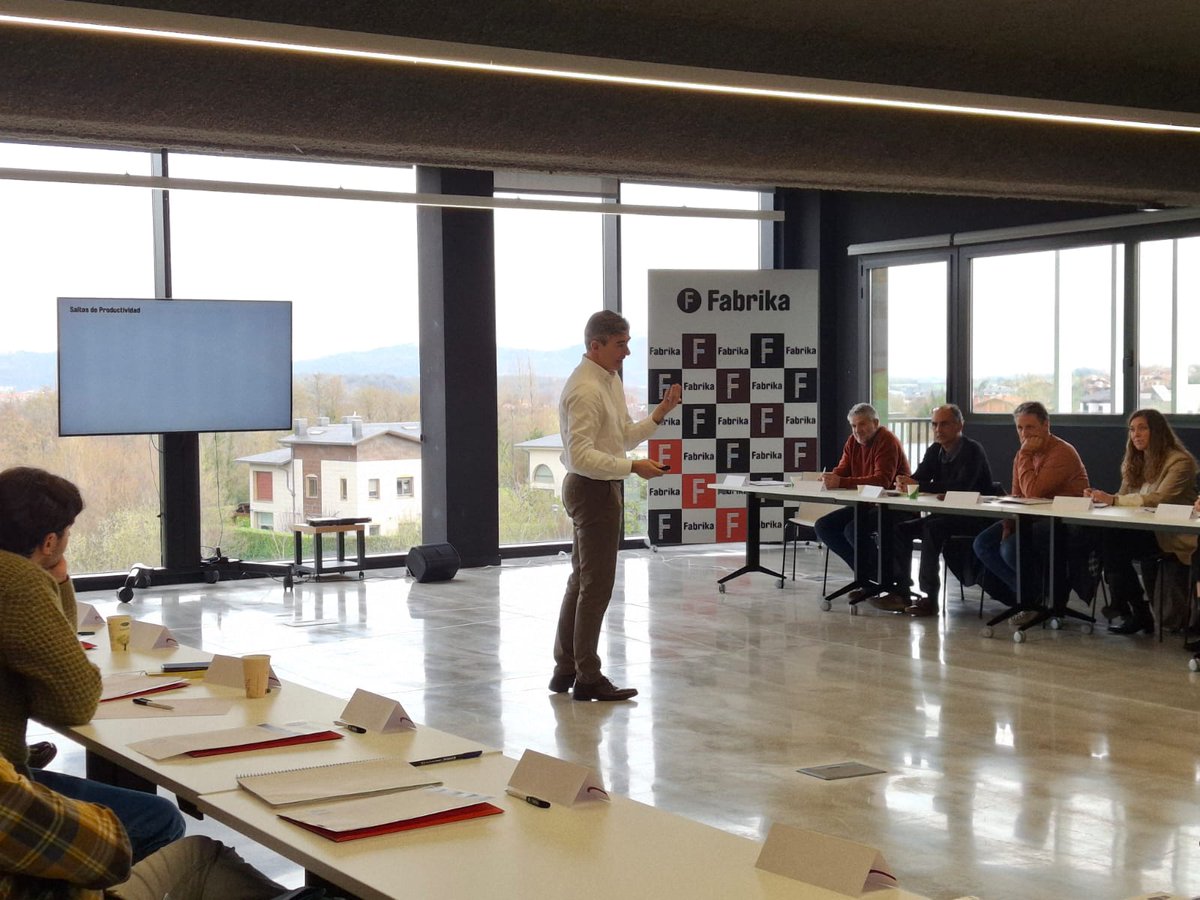 ✨ Ayer, nuestro director, <a href="/juanmancisidor/">Juan Mancisidor</a> , ofreció una charla sobre Cultura, Liderazgo y Talento en el marco de la jornada de <a href="/Innobasque/">Innobasque</a> , “Estrategia de marca para la captación de clientes y talento”.

👏 Gracias a todas las personas que os acercasteis.