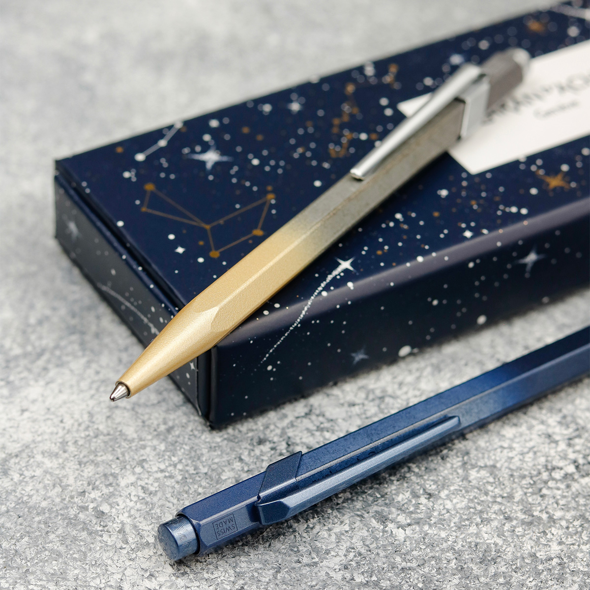 djournal's tweet image. Caran d’Ache Cosmic Blue. Фотоогляд колекції — shop.djournal.com.ua/blog/caran-dac…