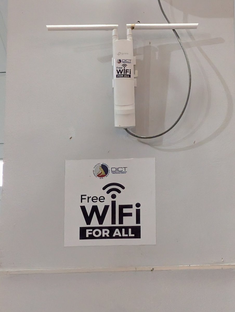 glenntadeo74's tweet photo. I hope 🙏 someone from your department @DICTgovph to fix the Free WiFi initiative here at Puerto Princesa Airport. Its not working at all ☹️ https://t.co/ak3jmBtTAB
