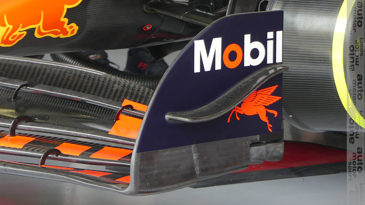 tgruener's tweet image. Added some more close-up pics of the new Red Bull wing in the most recent update of our AMuS gallery. #F1Testing #Bahrain 

auto-motor-und-sport.de/formel-1/f1-fo…