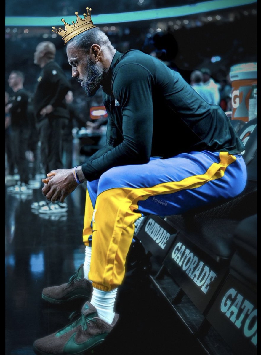 LeBron last 4 games:

27 PTS | 12 REB | 3 AST  65% FG
25 PTS | 9 REB | 5 AST  58% FG
40 PTS | 8 REB | 4 AST  58% FG
26 PTS | 7 REB | 11 AST  46% FG

40 years old putting up MVP numbers. 🐐