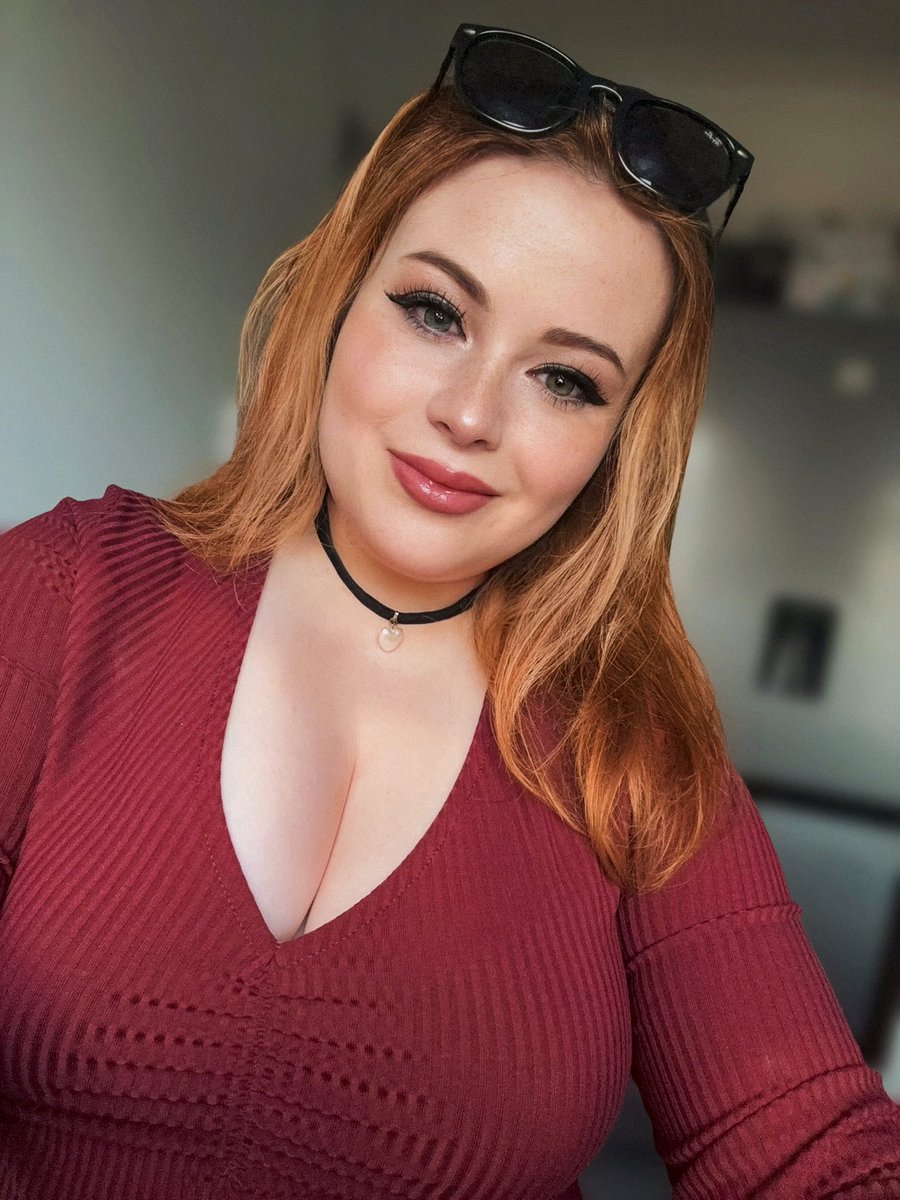 VampireGhuleh's tweet image. Anyone else feeling happy to see the sun? ☀️❤️