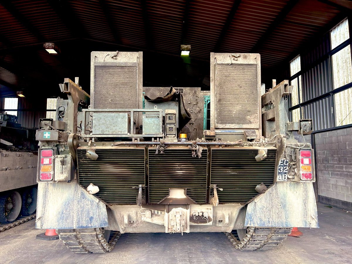 Average Joe tweet media