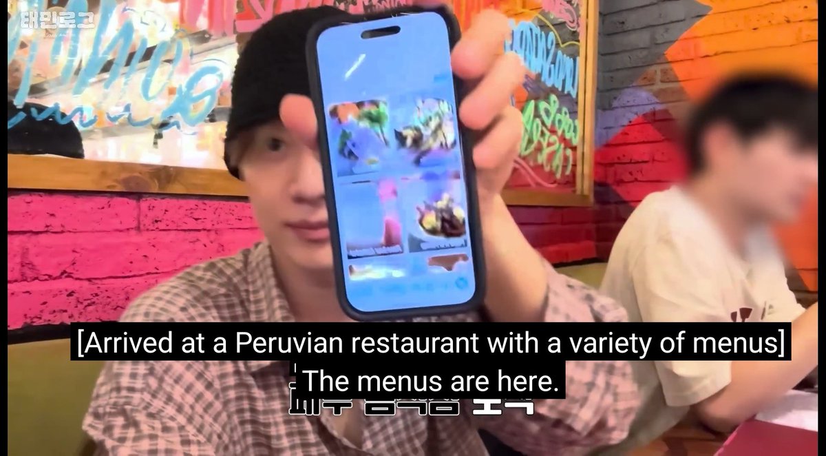 SHINeePERU's tweet photo. #Tarmin en un restaurante Peruano ♡ por su paso en Chile~
Seguro disfrutó de nuestra deliciosa comida, esperamos que para una próxima puebe la comida peruana en Perú🩷🇵🇪 https://t.co/V3KfWN2p6Y