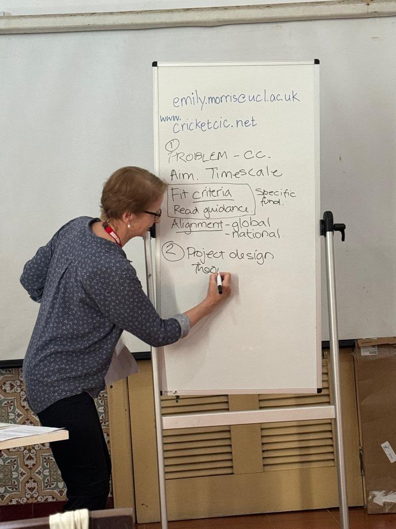 Con el apoyo de nuestra Embajada, el Ministerio de Ciencia Tecnología y Medio Ambiente <a href="/citmacuba/">Ministerio de Ciencia, Tecnología y Medio Ambiente</a>  y la Fundación para el Cambio Climático IRIS han propiciado la visita a Cuba de la académica británica Emily Morris de la University College of London <a href="/ucl/">UCL</a>