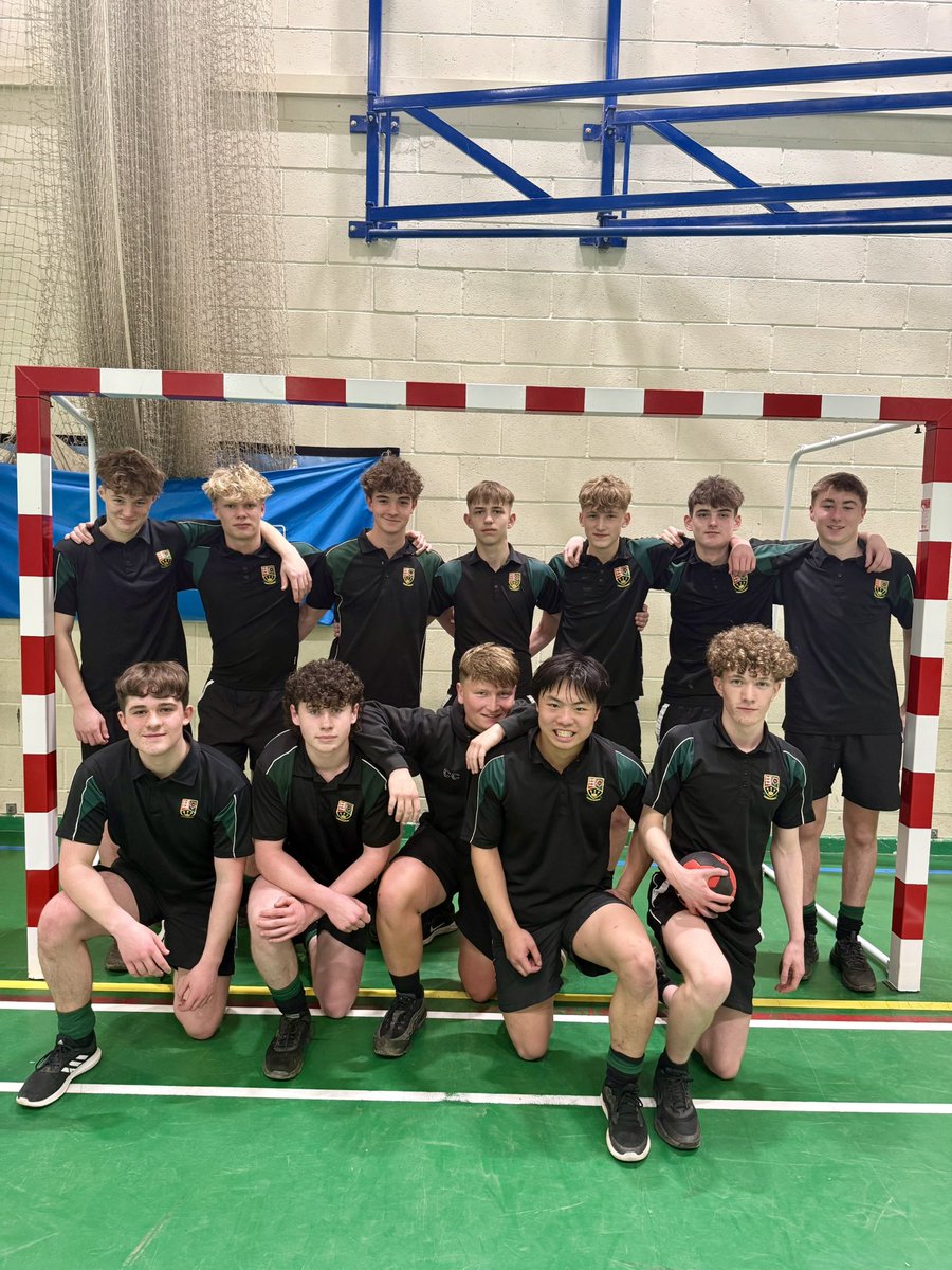 Well done to the Year 11 boys' handball team for their great performance against Alderbrook. Congratulations everyone involved! #TeamTG 💚
