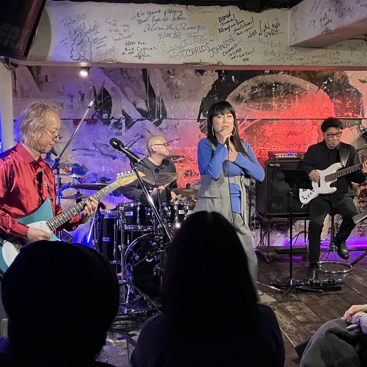 mashu0331's tweet photo. M.SUN GROOVE -Special Soul Live-＠JIROKICHI

MAREE ARAKY(vo) 
竹中俊二（g）
SOKUSAI(b) 
高田真（dr）

大好きなM.SUNGROOVEのライブでした。
竹中さんのアレンジ最高✨
次回は4月28日JZ Bratです！ https://t.co/3hdCFFEIB7