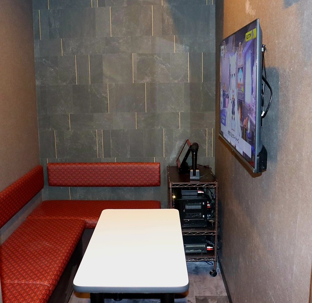 ALLshintoshin's tweet photo. 「カラオケALLさいたま新都心店」が3/1 11:00についにオープン！
ドリンクバー無料なので、歌いながらゆっくりリラックスできますよ！ 
オープン初期のため、設備に不備がある場合があることをご了承ください。(電話繋がりにくくなっています)#カラオケALL  #ドリンクバー無料 #さいたま新都心 https://t.co/NJb5eSkr9z