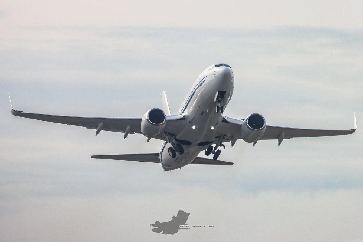 𝗦𝗥_𝗣𝗹𝗮𝗻𝗲𝘀𝗽𝗼𝘁𝘁𝗲𝗿 tweet media