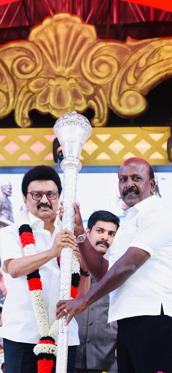 mkstalin's tweet image. நாம் தொடங்கியுள்ள உரிமைப்போரில் வெற்றிதான் வரும் என்ற நம்பிக்கையை என் பிறந்தநாள் வாழ்த்தாக வழங்கிய தோழமைக் கட்சிகளின் தலைவர்களுக்கும் - தொண்டர்களுக்கும் - நான் உழைக்க ஊக்கமாகவும் உறுதுணையாகவும் இருக்கும் உடன்பிறப்புகளுக்கும் நன்றி! நன்றி! நன்றி!

 #FairDelimitationForTN