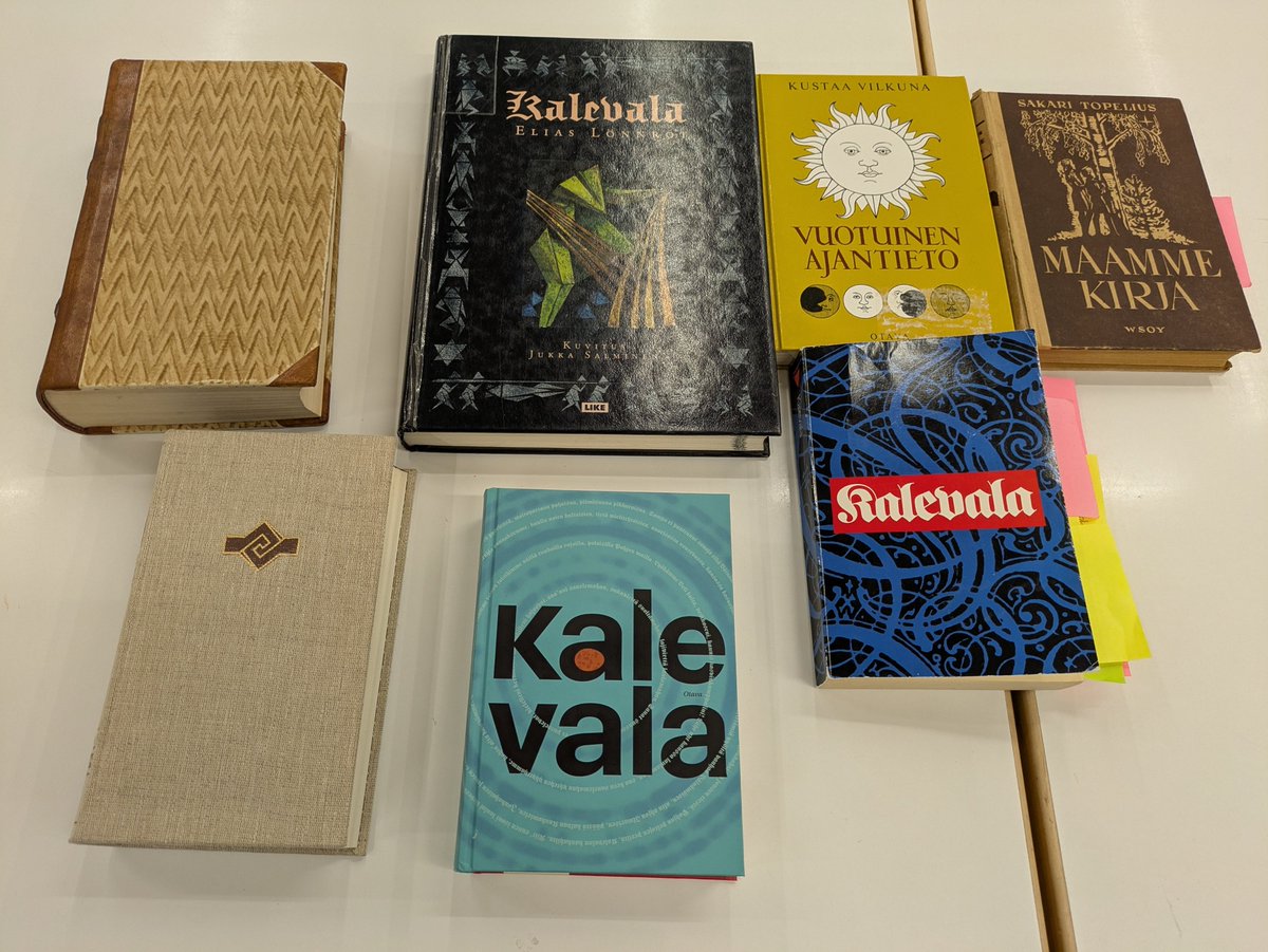 SML_Oulu's tweet image. Kokoonnuimme tänään Kalevalan päivänä Kalevalantielle Kaijonharjun kirjastoon keskustelemaan Kalevalasta. Juttelimme Kalevalan vaikutuksesta suomalaiseen kulttuuriin, Suomen historiasta ja teoksen sisällöstä.