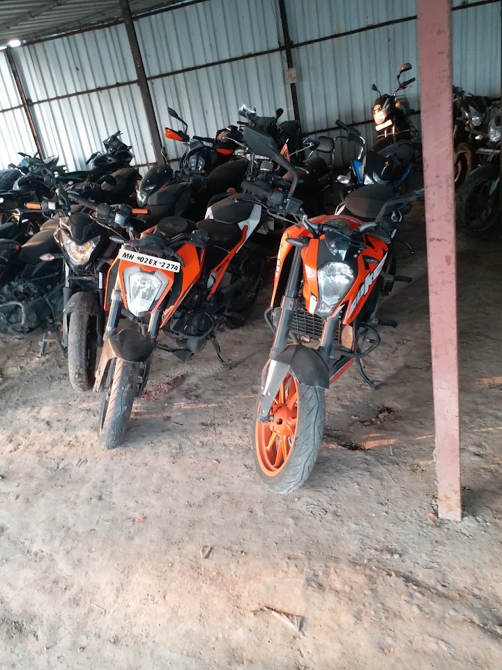 samirul991's tweet photo. @Bajaj_Finance 
I am a bidder and I buy auction bikes from many companies and they are asking for resale. You have many cars that do not have number plates. If you contact the showroom with great difficulty, They say they will not give us the number plate, what should we do then https://t.co/gcHVohCeT3