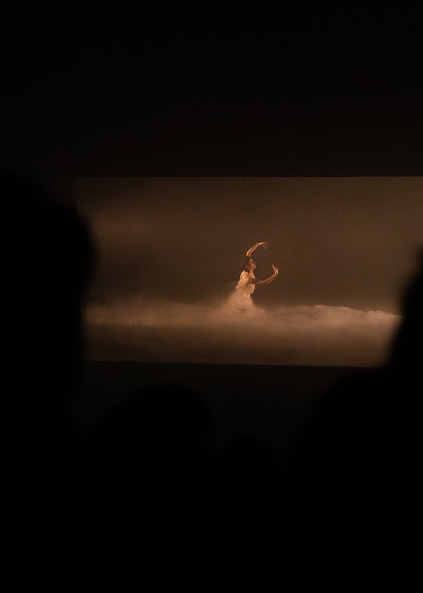 Centro_Ceina's tweet image. ¡José Vidal &amp;amp; Cía vuelve a #CEINA con NUBE! ✨ Una experiencia única con esta obra que explora lo incontenible: los deseos internos y el inconsciente, invitando a reflexionar sobre lo divino y lo terrenal ☁️

📅 27 al 30 de Marzo - 20H

🎫 Tickets aquí 👉🏻 bit.ly/NubeCEINA