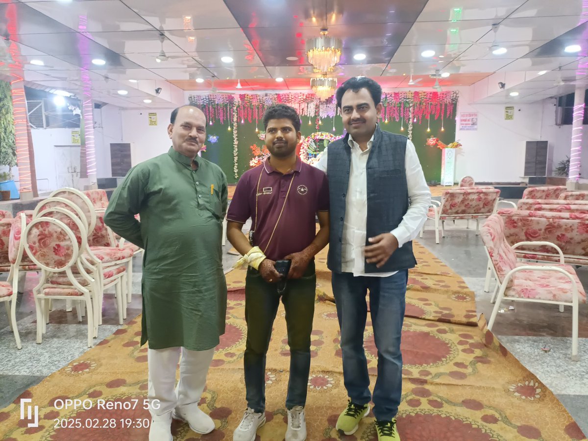 Dr_Bharat_Singh's tweet photo. विधानसभा क्षेत्र के विभिन्न मांगलिक कार्यक्रमों में सहभागिता कर परिजनों को इस सुखद बेला की शुभकामनाएं भेंट की। https://t.co/8dUTqL0tpY