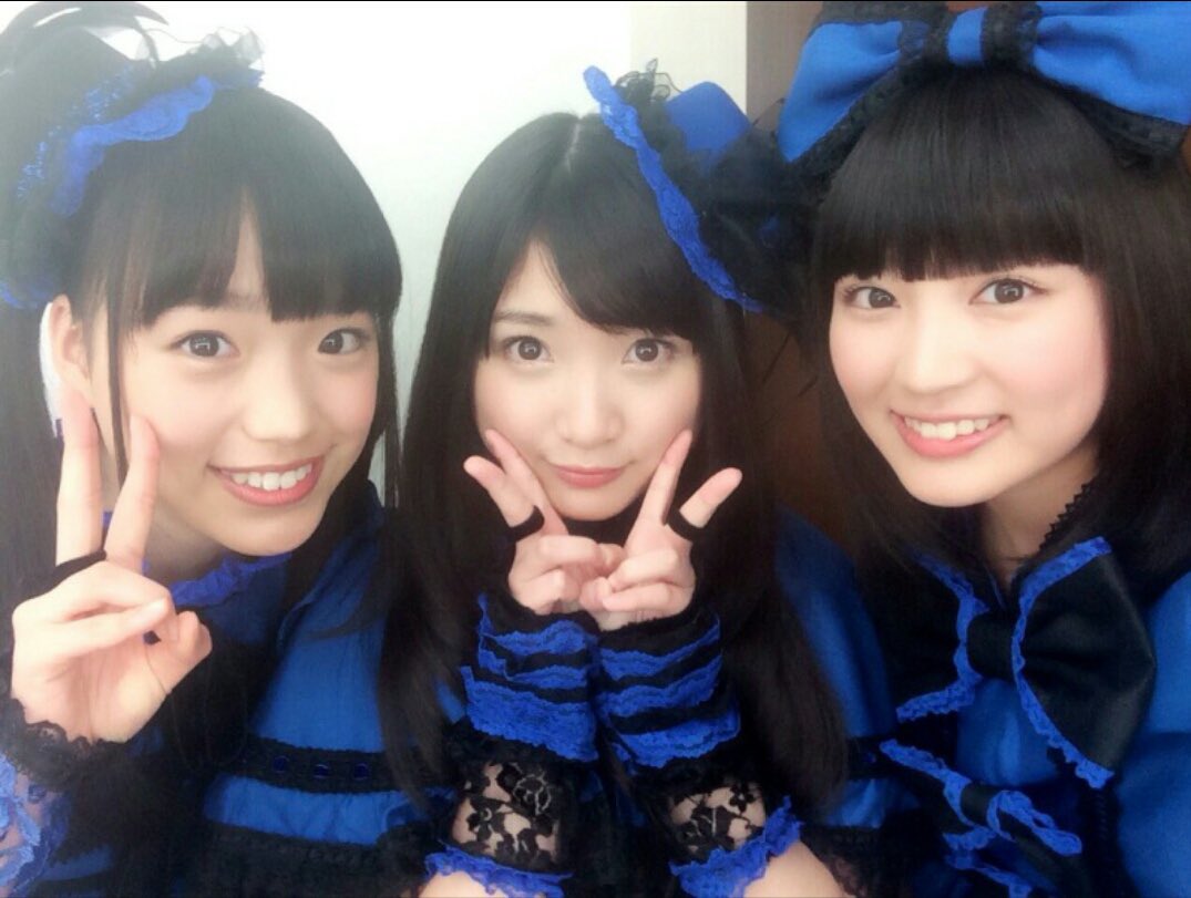 inu_0212's tweet image. しゃちは興味あったけど名古屋は遠いなぁと思ってた頃俺藤井でのてんかすトリオでちゆちゃんにハマり、初ワンマン2014武道館で、推しの誕生日に初全員サイン、直近ではシャチサマ2024が楽しかったなぁ…
#TEAMSHACHI
#チームしゃちほこ
