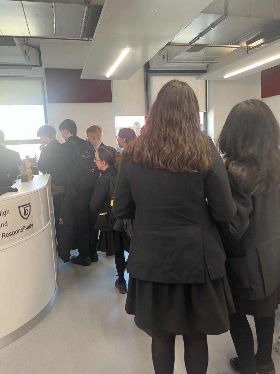 So proud of our year 7s, 8s and 11s attendance this week! 99% for 7 and 8 and 98% for year 11! Cashing in their points for attendance prizes! Very proud! 👏 👏 🏆🧸 

<a href="/GreenshawTrust/">Greenshaw Learning Trust</a>