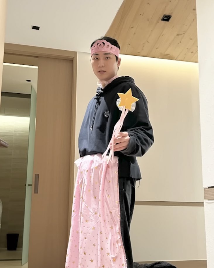 woodyꕤ Brian Kang tweet media