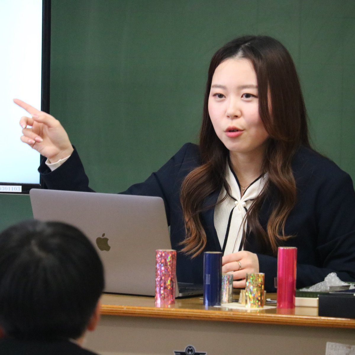 ◾️三島東中学校 働く人に学ぶ講座😍
今日、1年生5.6校時の総合的な学習の時間に「働く人に学ぶ講座」を実施しました☺️
昨年度までの「少年の日記念授業」から形は変わりましたが、今年度も僕が厳選した企業（12事業所、18名）の方々に協力いただき、開催することができたことは、感慨深いです！感謝！