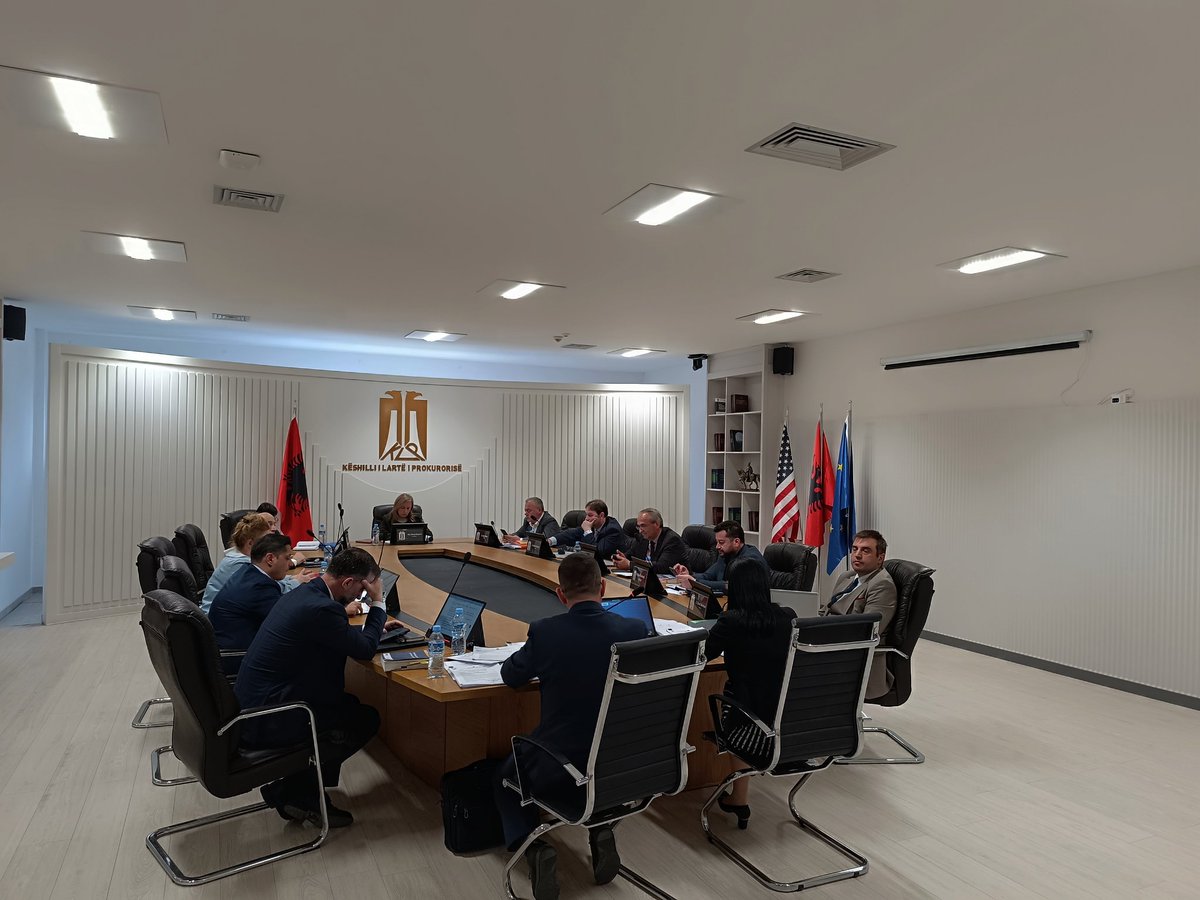 KLP_al's tweet image. KLP zhvilloi në 27 shkurt, seancën dëgjimore mbi procedimin disiplinor nr. 2363/50 prot., datë 30.12.2024, në ngarkim të magjistratit K.Ll. ILD propozoi masën disiplinore “Ulje e pagës në masën 40%, për një 1 vit” &amp;amp; masën disiplinore plotësuese “Largimin nga detyra e kryetarit’