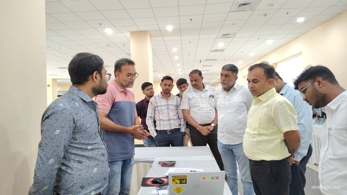 ManishaK9944's tweet photo. Igniting curiosity & creativity! #NationalScienceDay celebrations at @RSCBhavnagar, where young scientists showcase their passion for #STEM
#scienceandinnovation #youthempowerment #viksitbharat #scienceandtechnology #sciencecarnival https://t.co/Sk3E7BTuP8