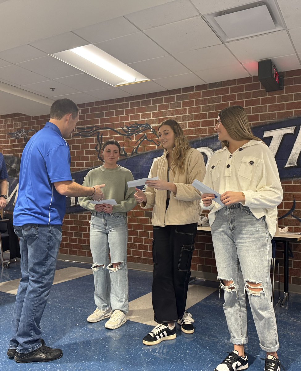 LadyMustangs (@mnhsladymustang) on Twitter photo Congratulations to our first Mustang Youth Basketball scholarship winners Avril Smith, Kate Stevens and Emma Vander Plaats, who were honored last night at the Lady Mustangs banquet. Proud of you!! 🐎🏀💙
<a href="/kate__stevenss/">kate</a>
<a href="/AvrilaSmith_/">avril</a>
<a href="/emma_vp20/">Emma Vander Plaats</a>
#Rollstangs <a href="/MNmustangGBB/">Millard North GBB</a> Congratulations to our first Mustang Youth Basketball scholarship winners Avril Smith, Kate Stevens and Emma Vander Plaats, who were honored last night at the Lady Mustangs banquet. Proud of you!! 🐎🏀💙
<a href="/kate__stevenss/">kate</a>
<a href="/AvrilaSmith_/">avril</a>
<a href="/emma_vp20/">Emma Vander Plaats</a>
#Rollstangs <a href="/MNmustangGBB/">Millard North GBB</a>