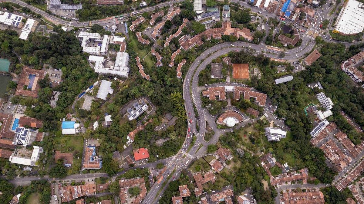 AnalisisUNAL's tweet photo. Recomendado #AgenciaUNAL: Automap, plataforma informática para hacer mapas con la misma rapidez con que se toma una foto

Hablamos con el profesor John Robert Ballesteros de @fminas 

🗞️https://t.co/gsWuCZcIhC https://t.co/vUQJLc5MCg