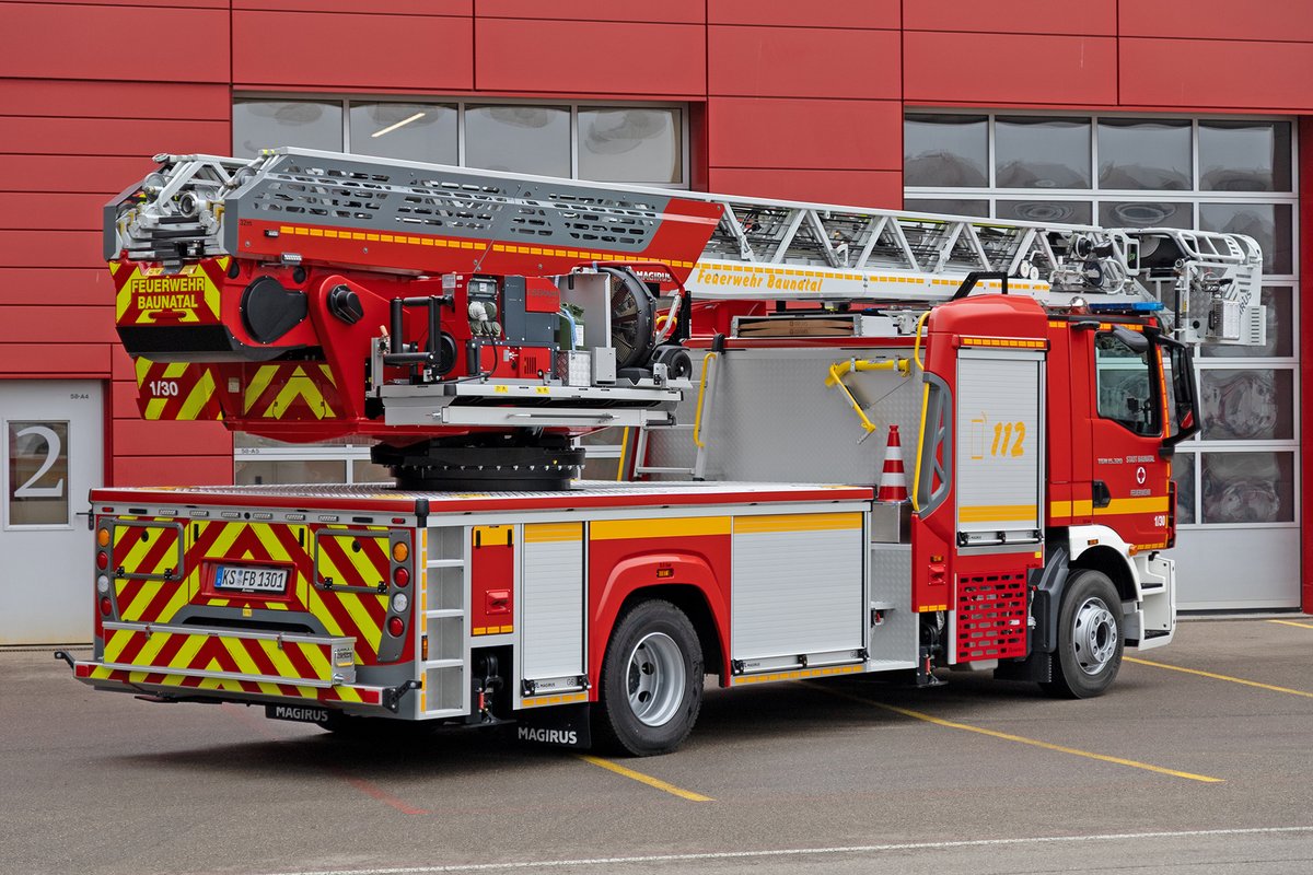 Echelle n°2⃣ disposant de la technologie SmartControl livrée en 🇩🇪 ! Système de commande plus intuitif pour l'opérateur, navigation rapide dans les menus et fonctions d'assistance avancées. ➡️ℹ️magirusgroup.com/de/en/serving-…