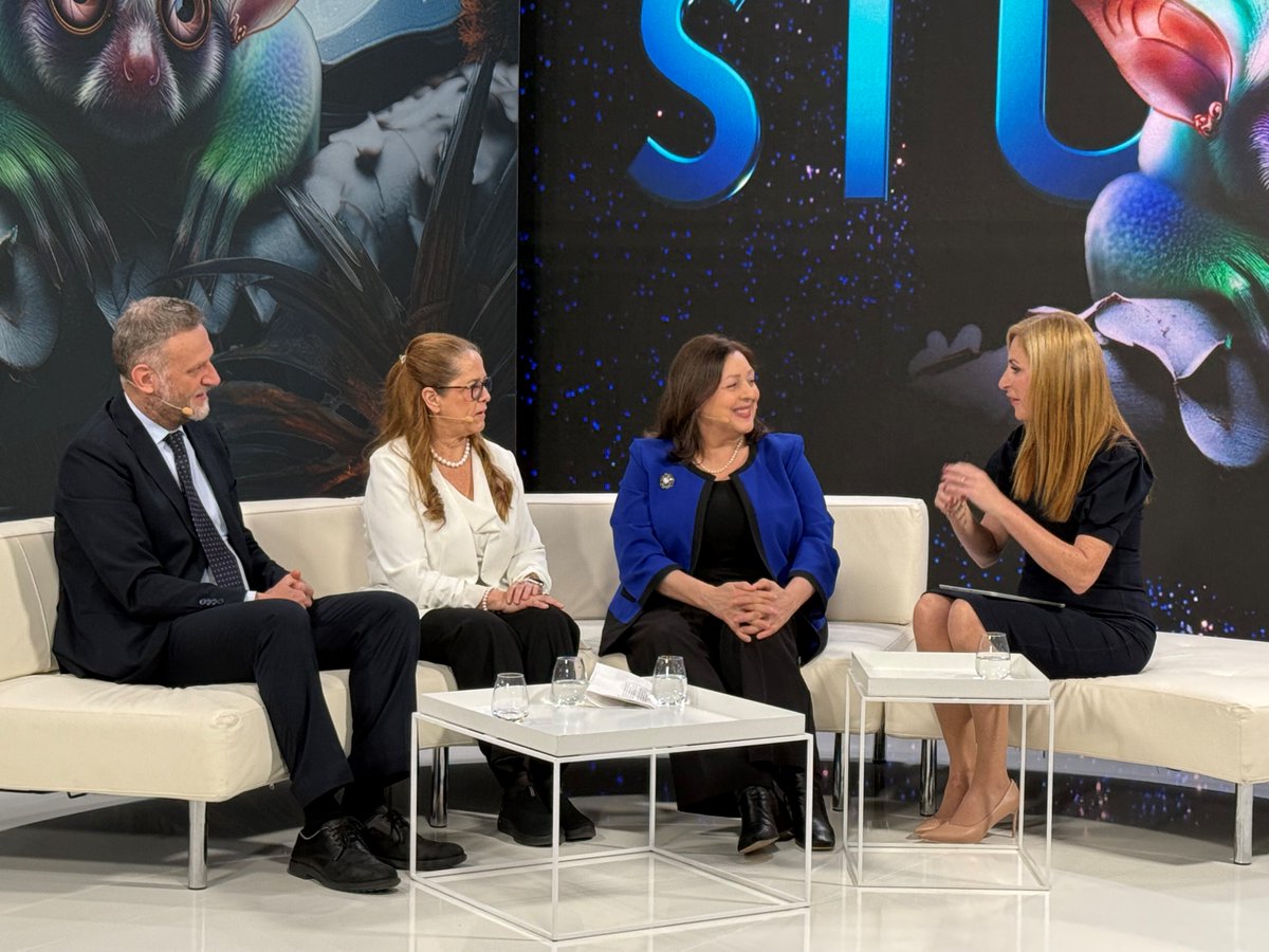 During #ECR2025 Day 2, <a href="/iaeaorg/">IAEA - International Atomic Energy Agency ⚛️</a> human health experts spotlighted how #RaysofHope is advancing cancer care globally including with partners like @myesr. Catch a replay through the ECR website or visit the IAEA's human health programme to learn more 👉bit.ly/49pyQsW