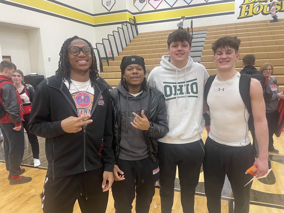 Midwest Basketball - Burgett 2025 (@mbc_burgett) on Twitter photo Great to see <a href="/ColtonConkle2/">Colton Conkle</a> hoop and hang with <a href="/JaylenBlack17/">Jay black 🖤</a>, <a href="/faison_el/">ka1el.101</a>, <a href="/DanielWeav91336/">Daniel Weaver</a>, <a href="/BurgettLuke/">Luke Burgett</a>! Great game, Colton! Great to see <a href="/ColtonConkle2/">Colton Conkle</a> hoop and hang with <a href="/JaylenBlack17/">Jay black 🖤</a>, <a href="/faison_el/">ka1el.101</a>, <a href="/DanielWeav91336/">Daniel Weaver</a>, <a href="/BurgettLuke/">Luke Burgett</a>! Great game, Colton!
