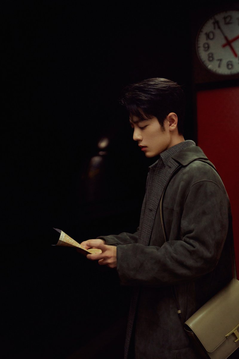 공작실 웨이보
토즈 2025 f/w 밀라노 사진들!😍
m.weibo.cn/status/5139125…