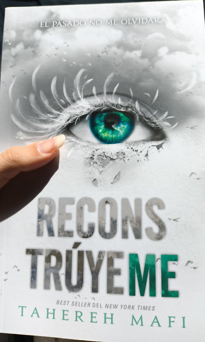 Acabo de terminar este libro y hacía mucho que no leía algo TAN bueno