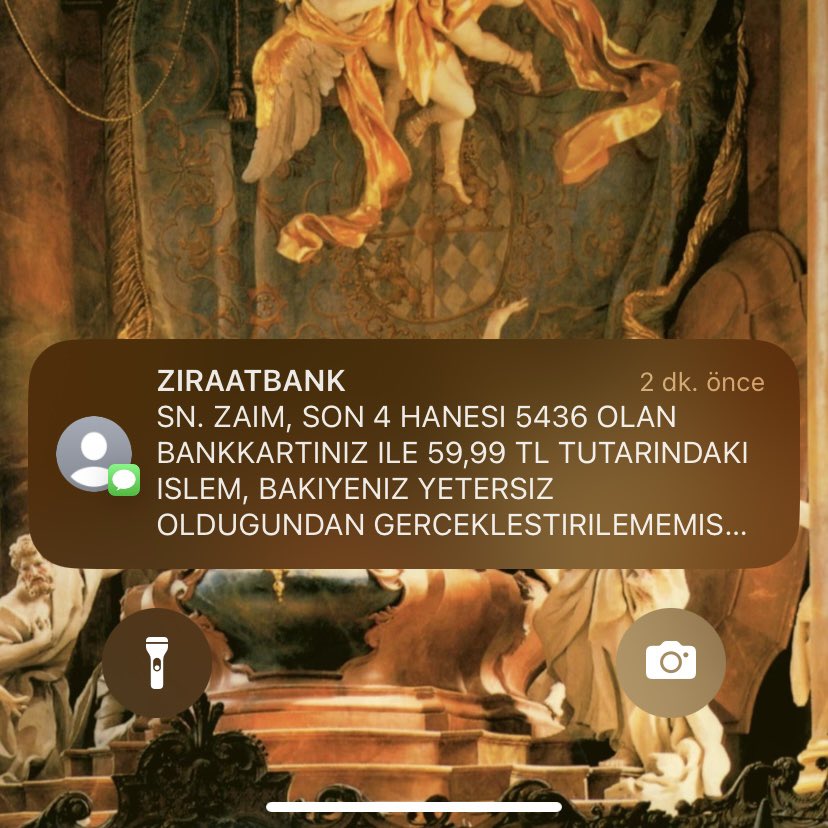 izilyan1's tweet photo. ne kadar fakir olduğunu tek fotoyla açıkla https://t.co/2mBfkaM9M3