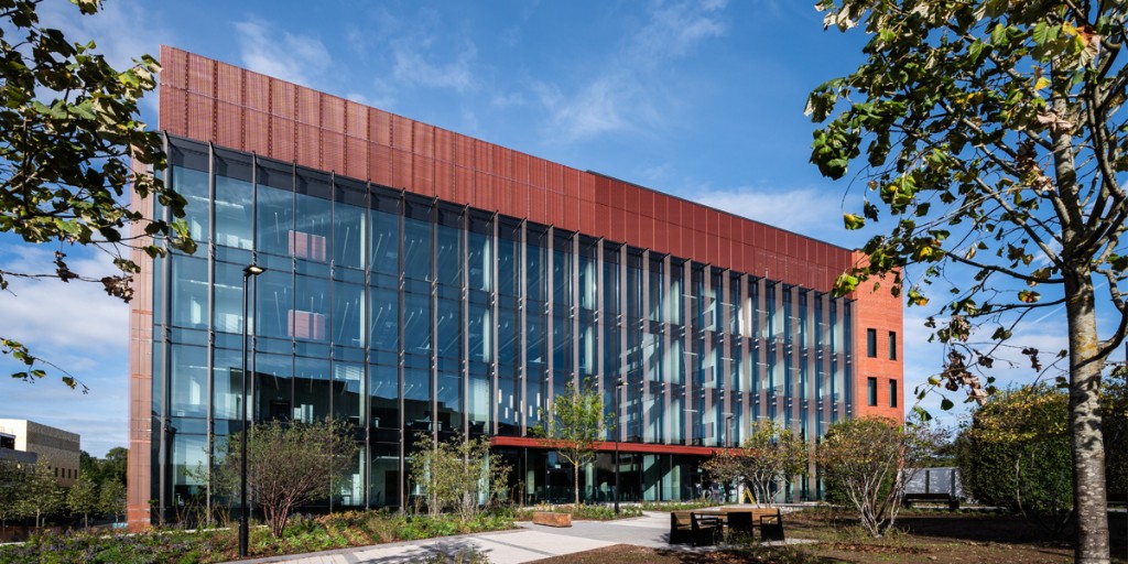 College of Engineering & Physical Sciences (@eps_unibham) on Twitter photo Congratulations to Dr Stephen Fielden who won the Thieme Chemistry Journals award for his work in organic chemistry:
birmingham.ac.uk/news/2025/thie… <a href="/unibirmingham/">Uni of Birmingham</a> <a href="/UoBChemistry/">UoBChemistry</a> <a href="/FieldenStephen/">Stephen Fielden</a> Congratulations to Dr Stephen Fielden who won the Thieme Chemistry Journals award for his work in organic chemistry:
birmingham.ac.uk/news/2025/thie… <a href="/unibirmingham/">Uni of Birmingham</a> <a href="/UoBChemistry/">UoBChemistry</a> <a href="/FieldenStephen/">Stephen Fielden</a>