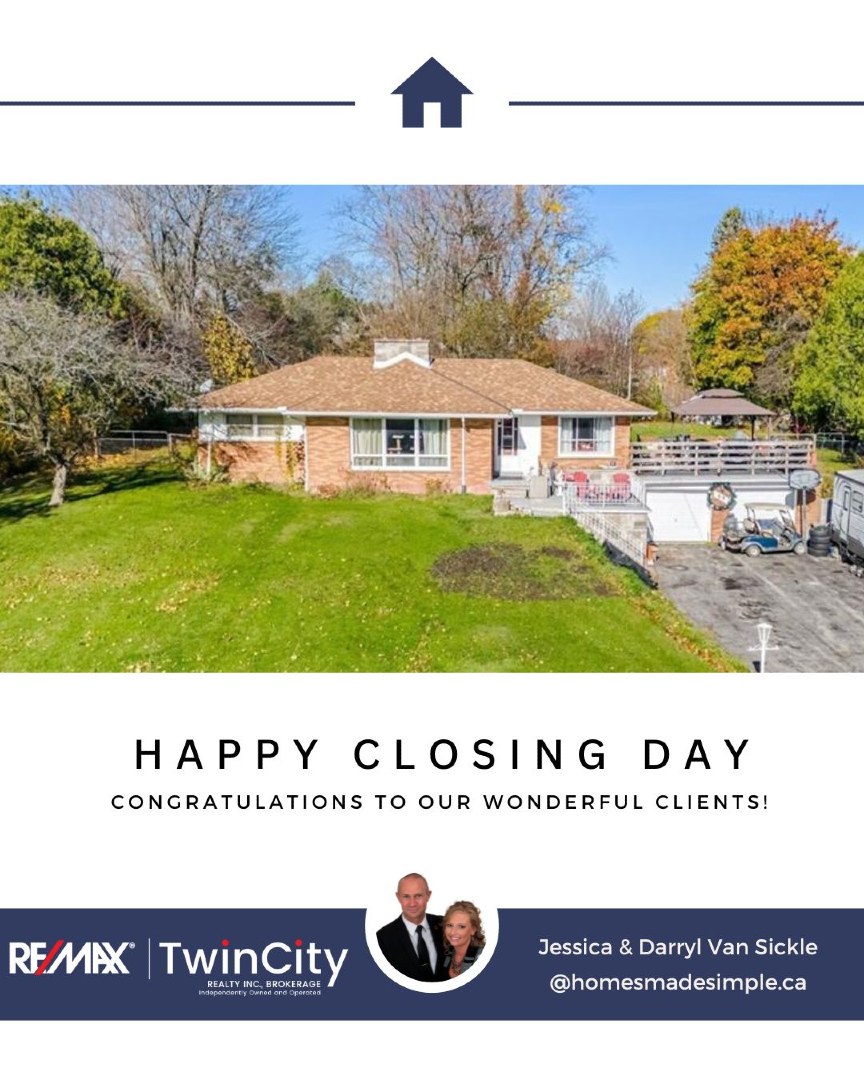 DarrylVanSickle's tweet photo. Happy closing day to our wonderful clients! 🎉🥂

#vansicklerealestate #closingday #homesweethome #remaxtwincity #propertyinvesting #thevansickles #realestateagent https://t.co/SWg0d4EMil